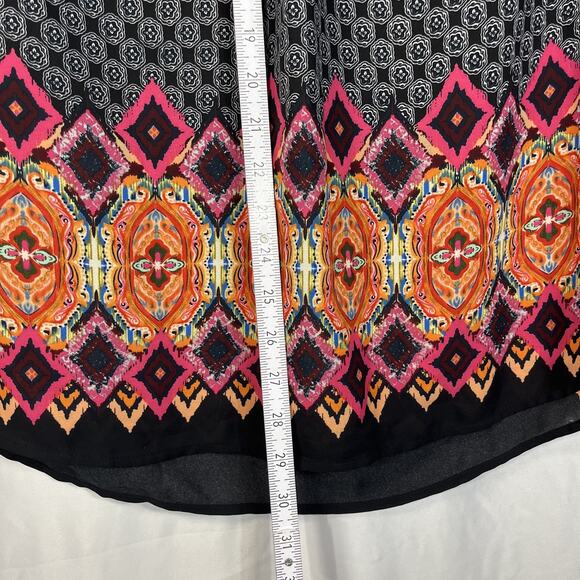Daniel Rainn Women’s 2X Sleeveless Blouse Black Geo Print Boho Border Hem - Picture 6 of 6